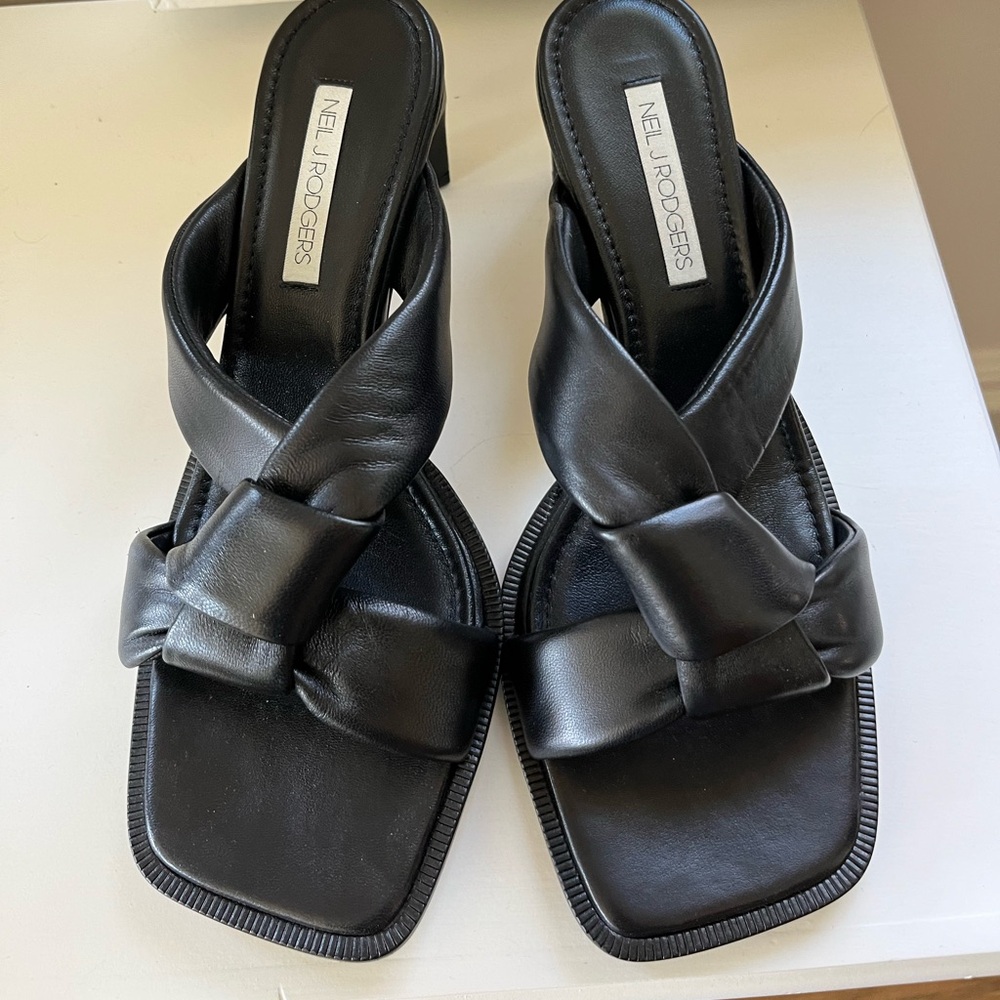 Neil Rodger’s o I heel black size 8